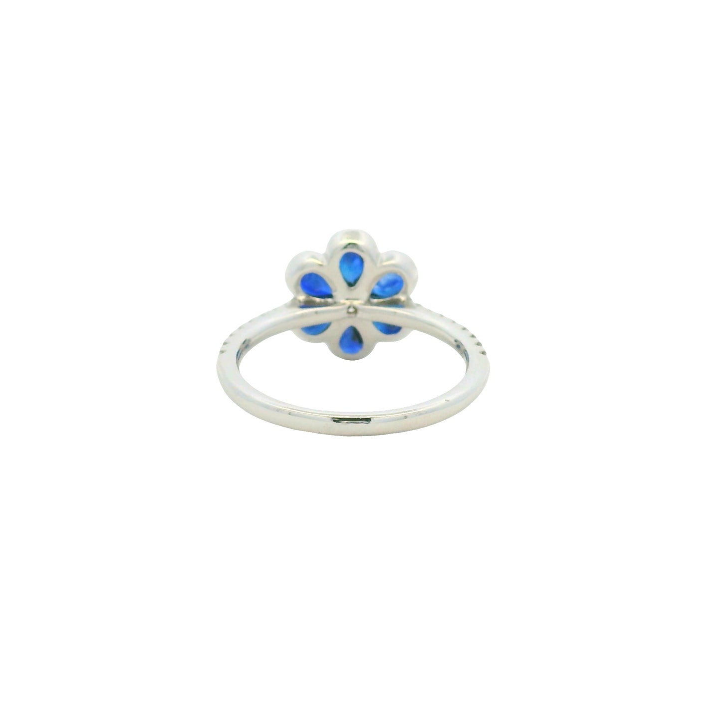 18K White Gold Natural Sapphires & Diamonds Cocktail Flower Ring