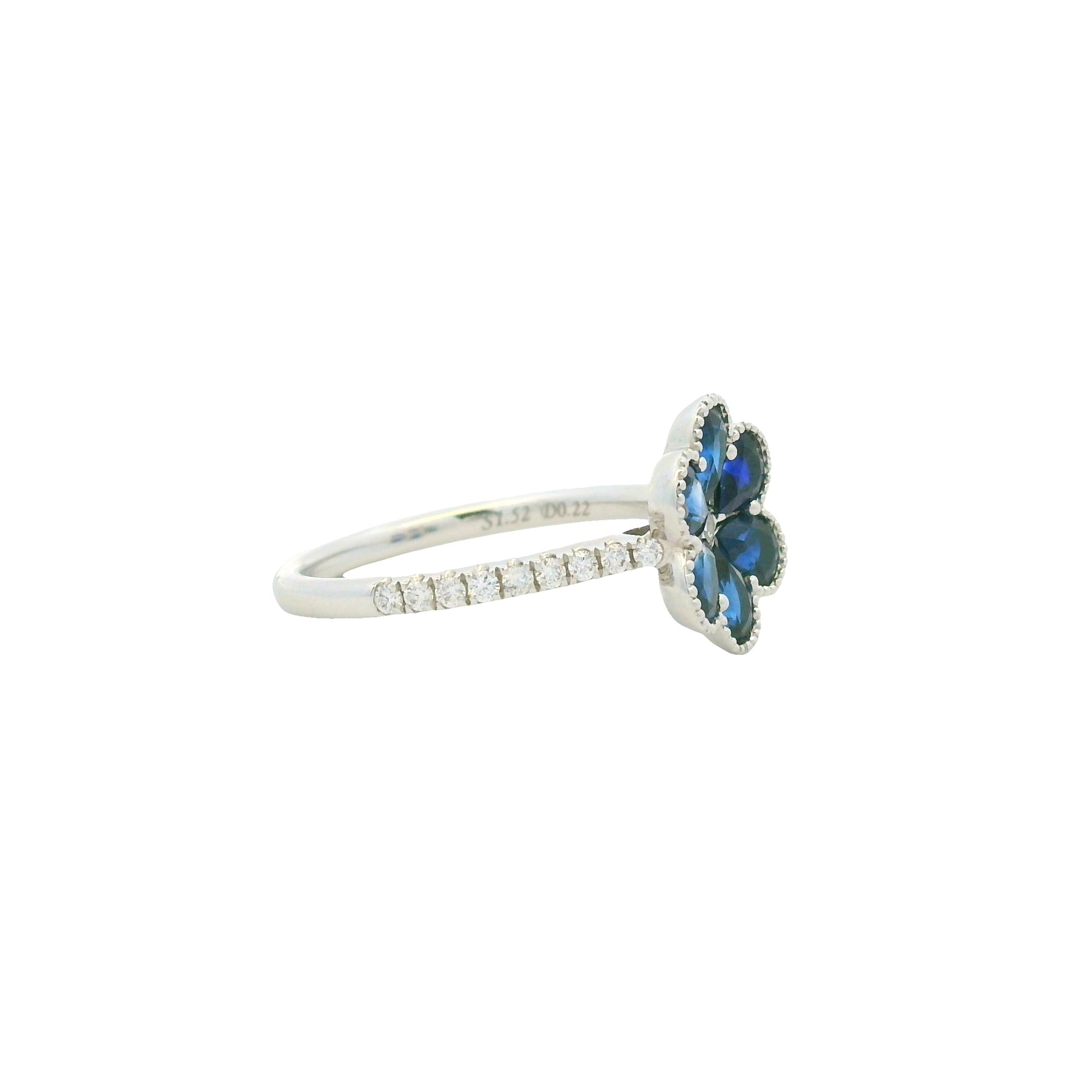18K White Gold Natural Sapphires & Diamonds Cocktail Flower Ring