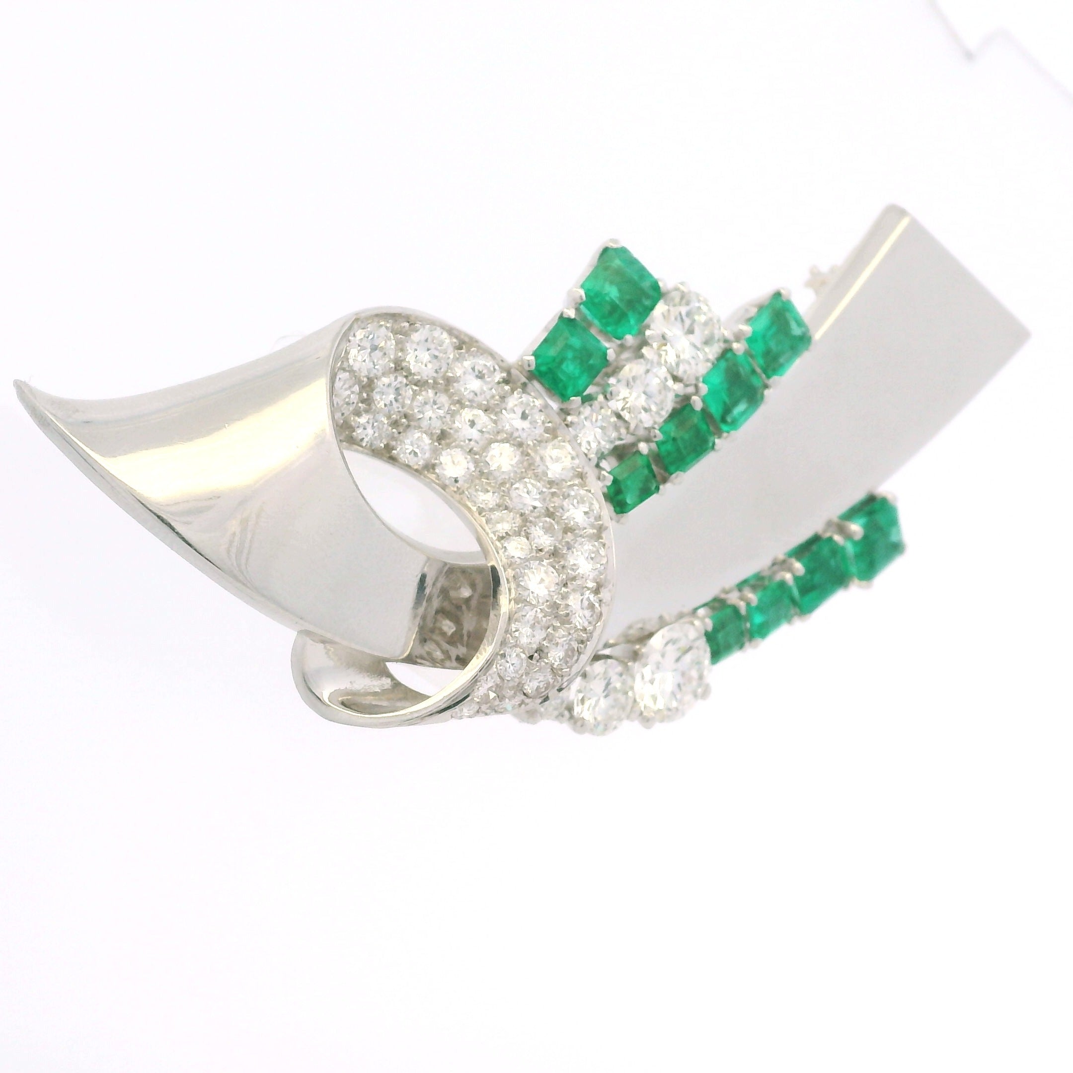 Platinum Natural Emerald Gemstone & Round Brilliant Diamond Brooch
