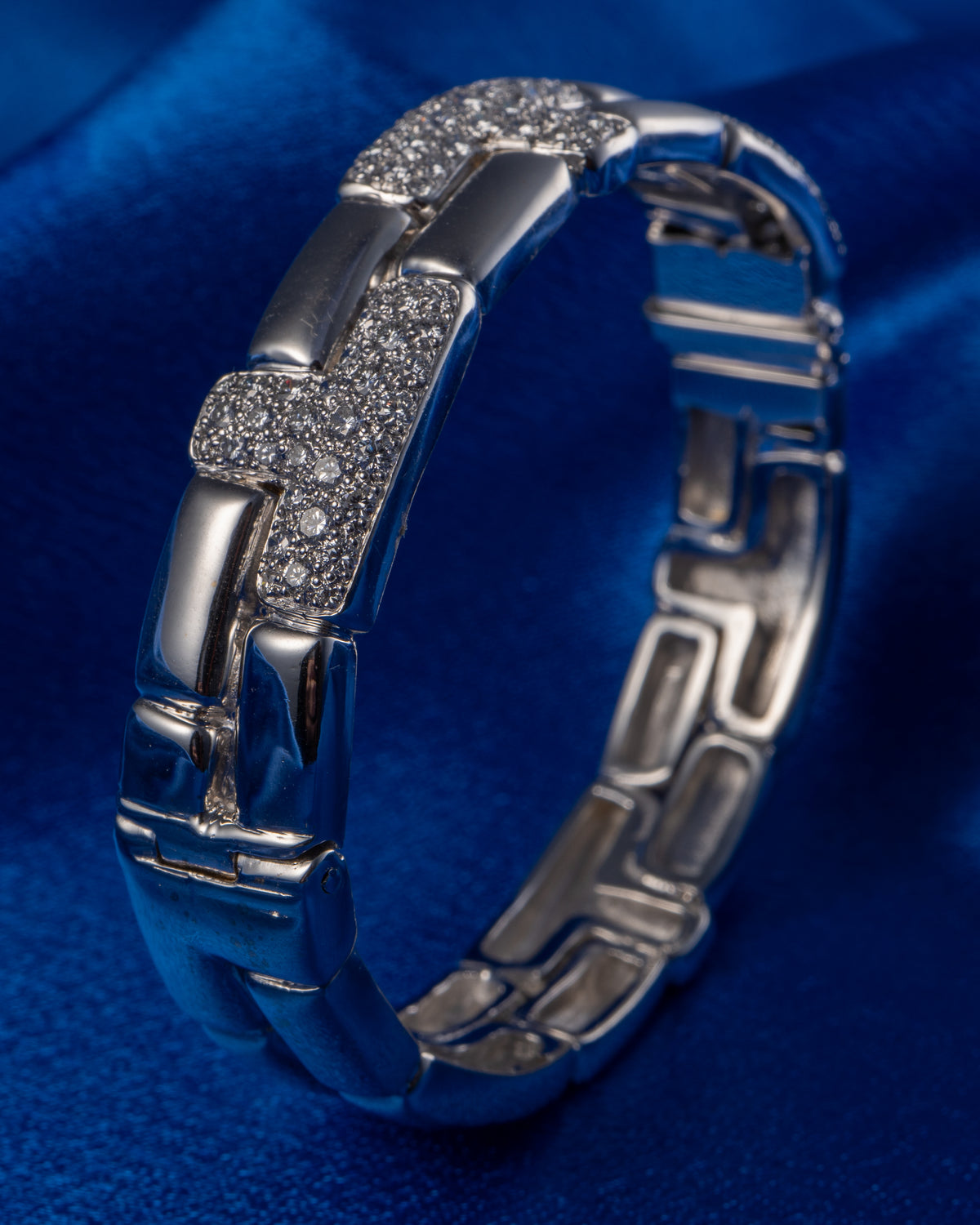 18K White Gold Natural Round Brilliant Diamond Pave Station Link Bracelet