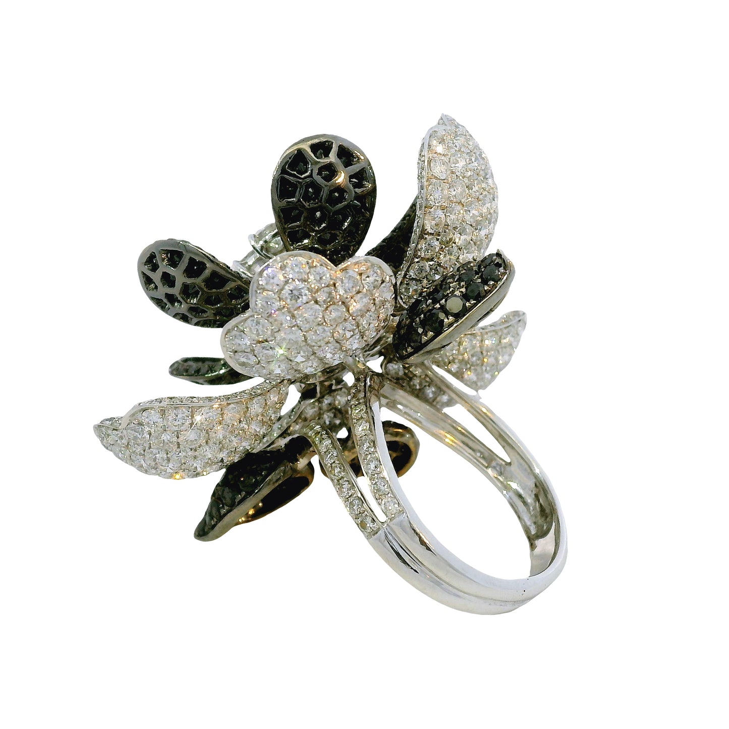 18K White Gold Natural 12.0 Carat Diamond & Black Rhodium Blooming Flower Ring