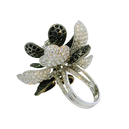 18K White Gold Natural 12.0 Carat Diamond & Black Rhodium Blooming Flower Ring