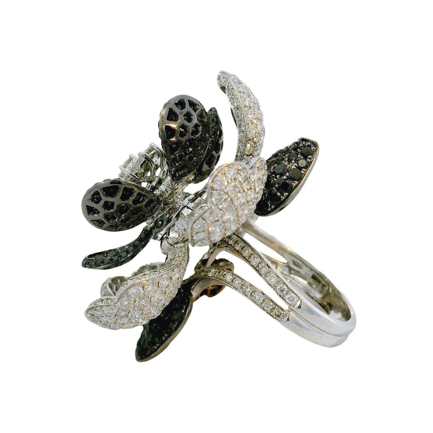 18K White Gold Natural 12.0 Carat Diamond & Black Rhodium Blooming Flower Ring