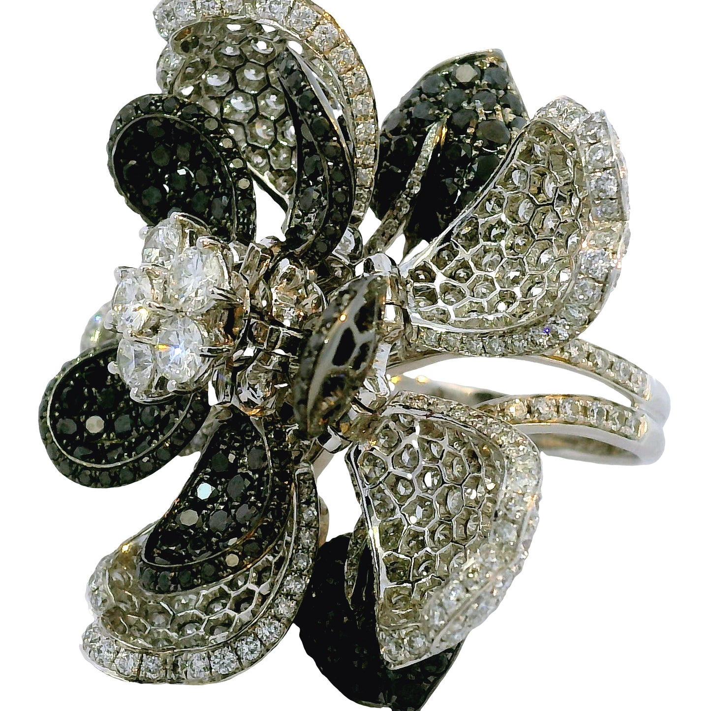 18K White Gold Natural 12.0 Carat Diamond & Black Rhodium Blooming Flower Ring