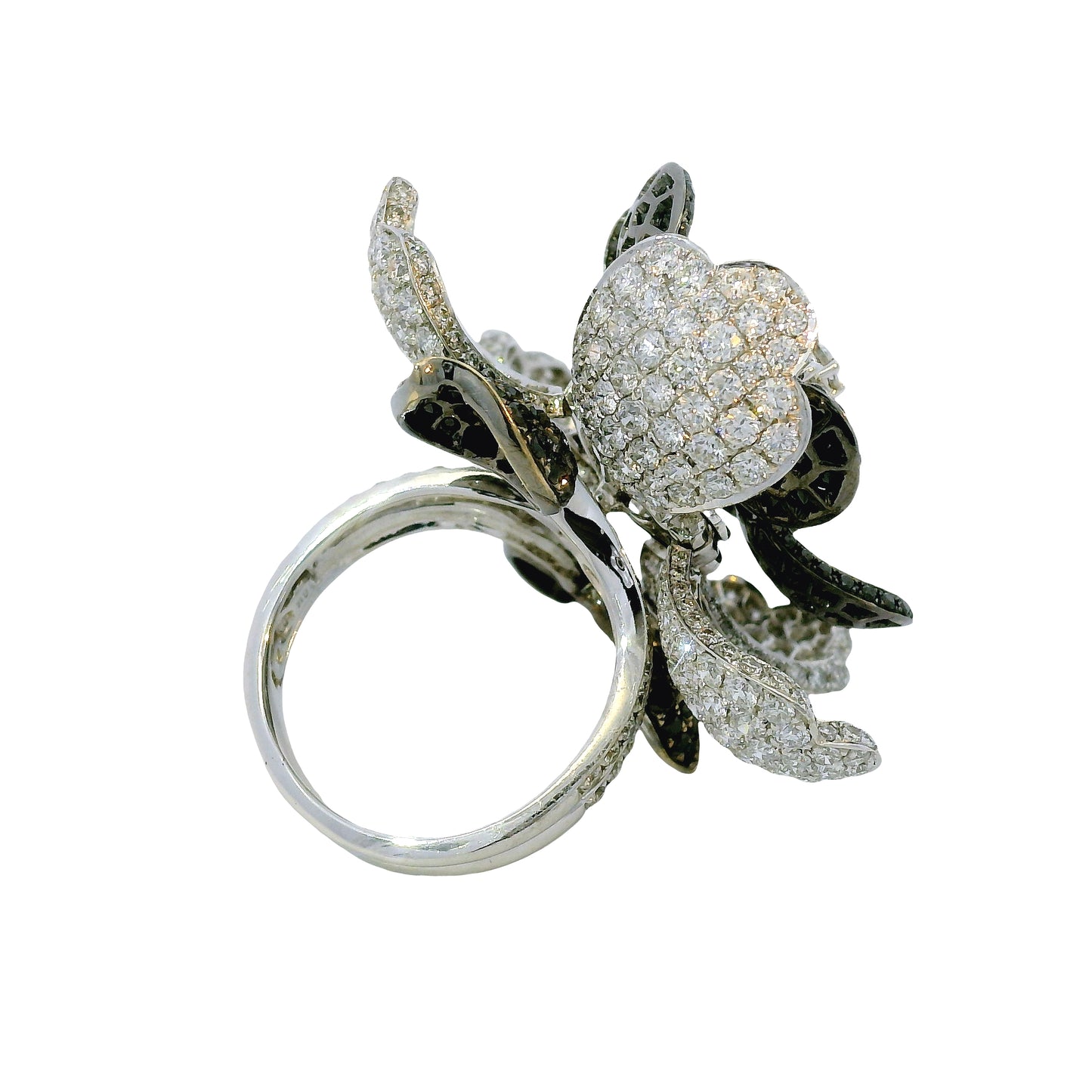 18K White Gold Natural 12.0 Carat Diamond & Black Rhodium Blooming Flower Ring