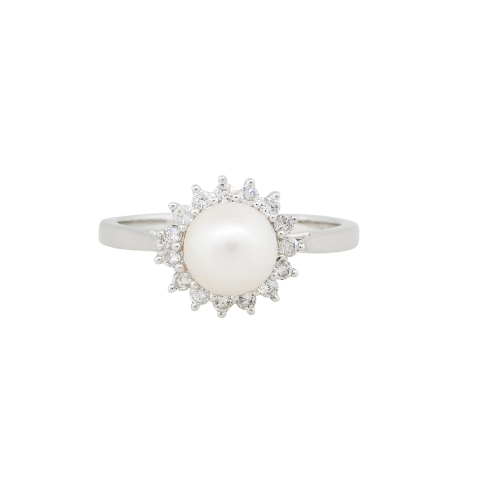 10k White Gold 0.25ctw Diamond 7mm Pearl Halo Ring