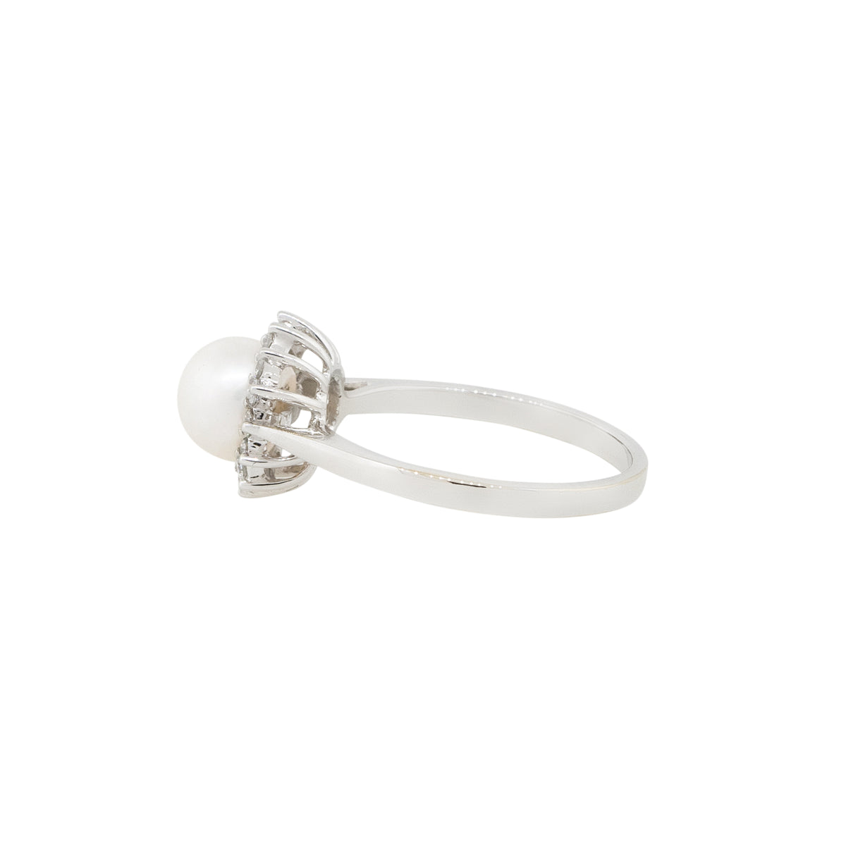 10k White Gold 0.25ctw Diamond 7mm Pearl Halo Ring