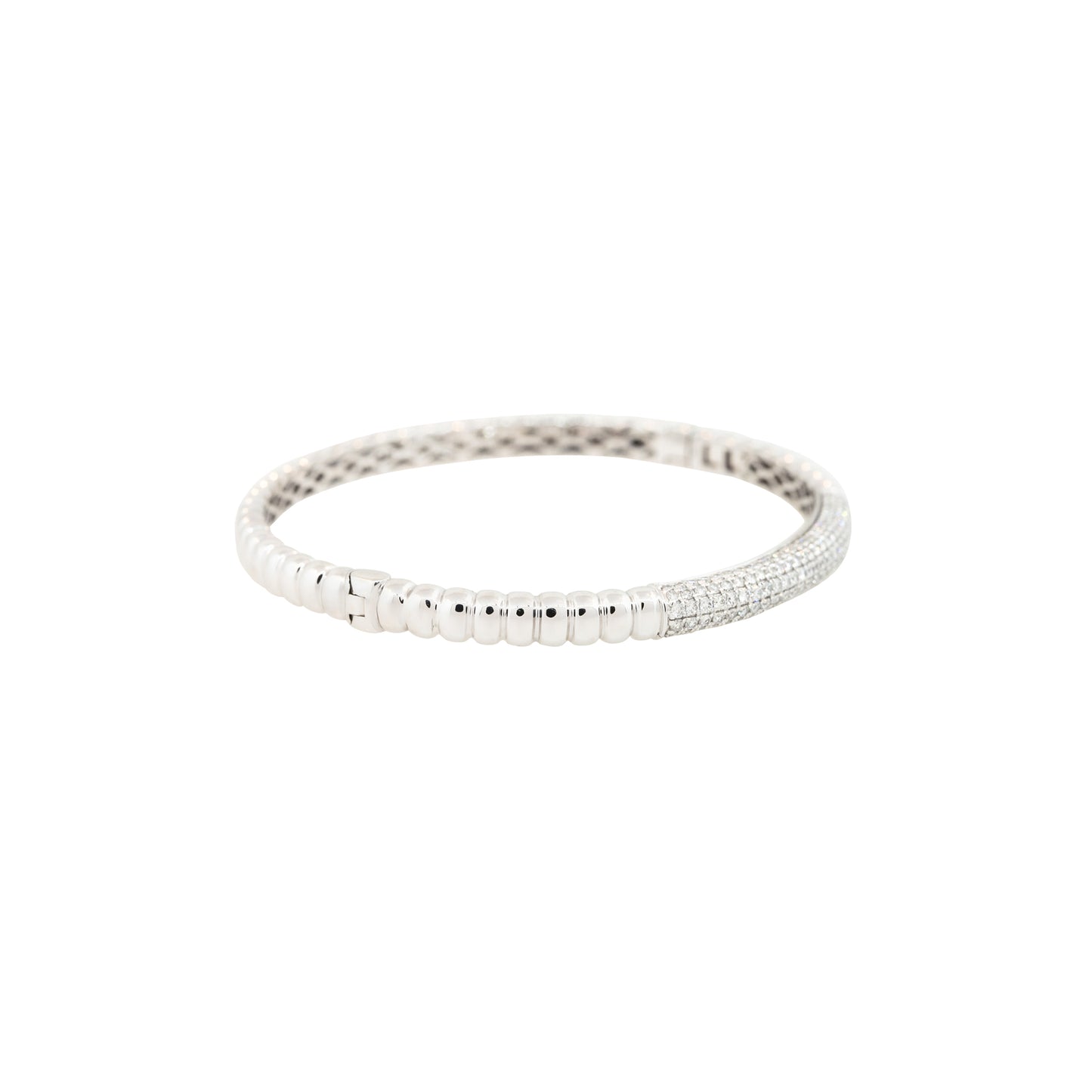 18k White Gold 1.30ctw Diamond Ribbed Bangle Bracelet