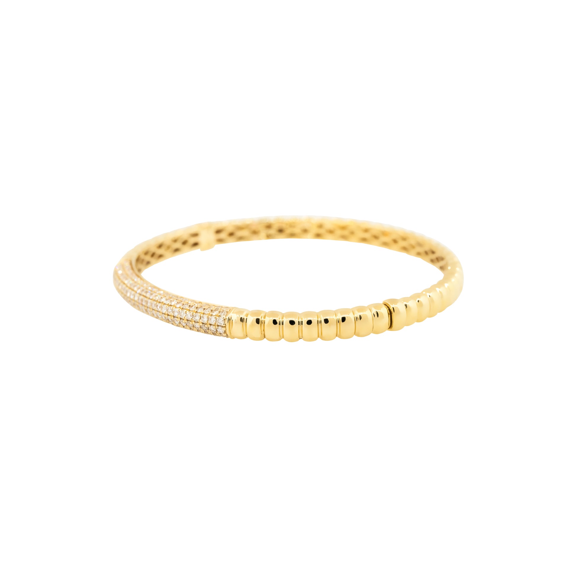 18k Yellow Gold 1.30ctw Diamond Ribbed Bangle Bracelet
