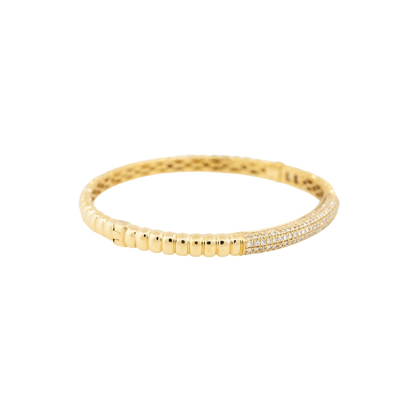 18k Yellow Gold 1.30ctw Diamond Ribbed Bangle Bracelet