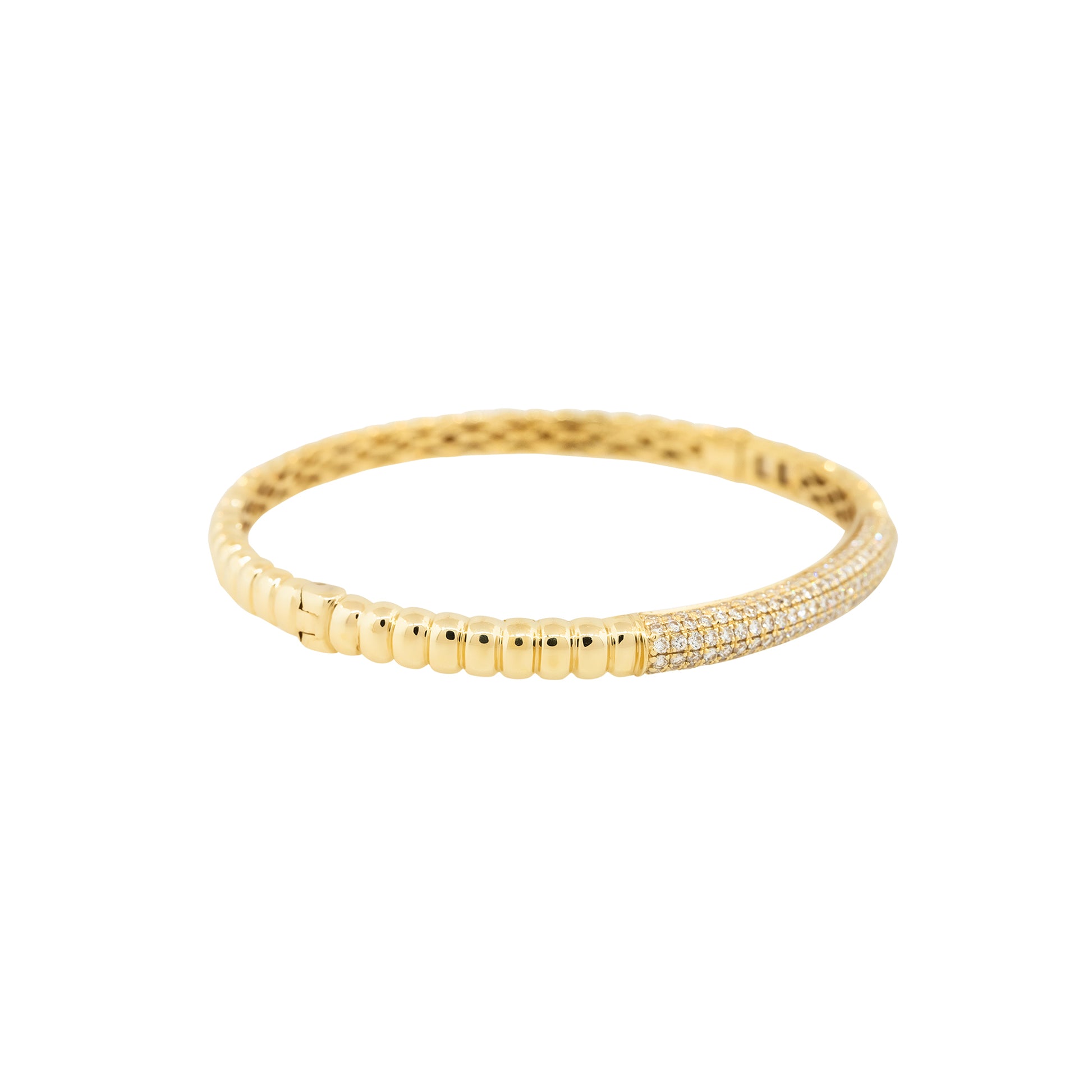 18k Yellow Gold 1.30ctw Diamond Ribbed Bangle Bracelet