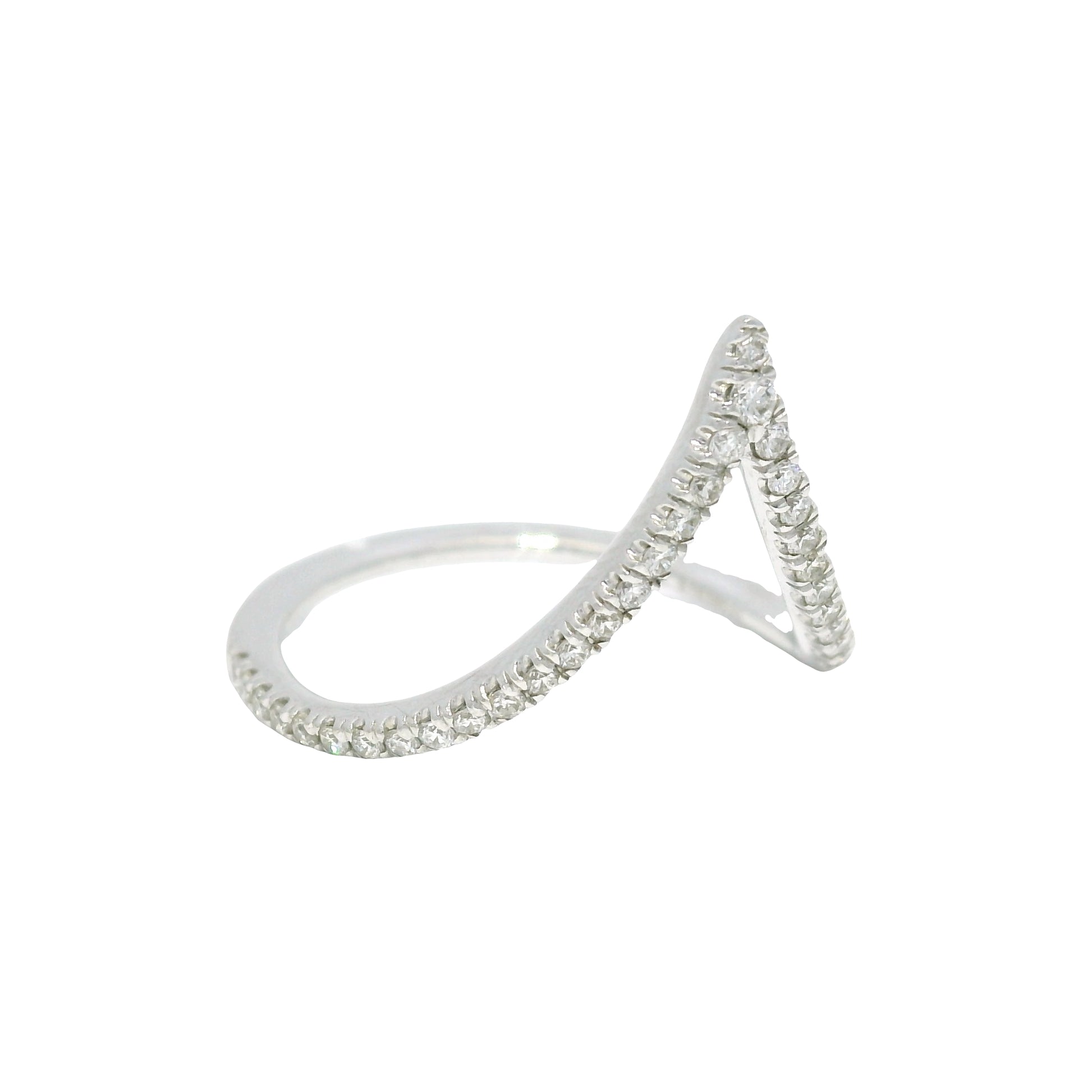 14k White Gold Natural Round Brilliant Cut Diamond Chevron Ring