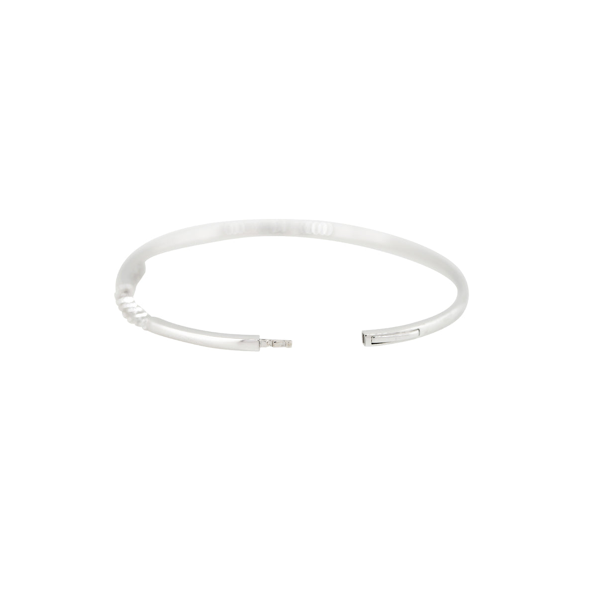 18k White Gold 0.70ctw Round and Baguette Cut Diamond Cuff Bangle