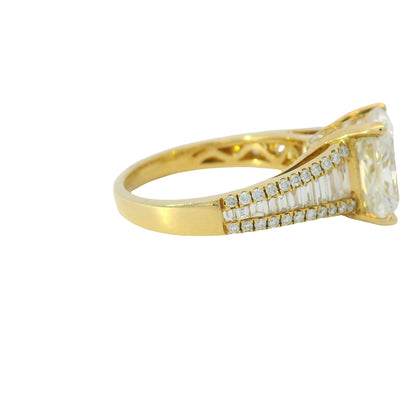 GIA 18k Yellow Gold Natural 3.01 Carat Radiant Cut Diamond Engagement Ring — product photo 6