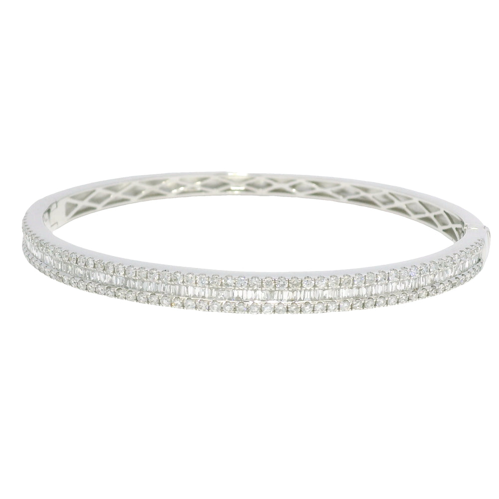 18k White Gold Natural 1.70 Carat Diamond Bangle Bracelet — product photo 1