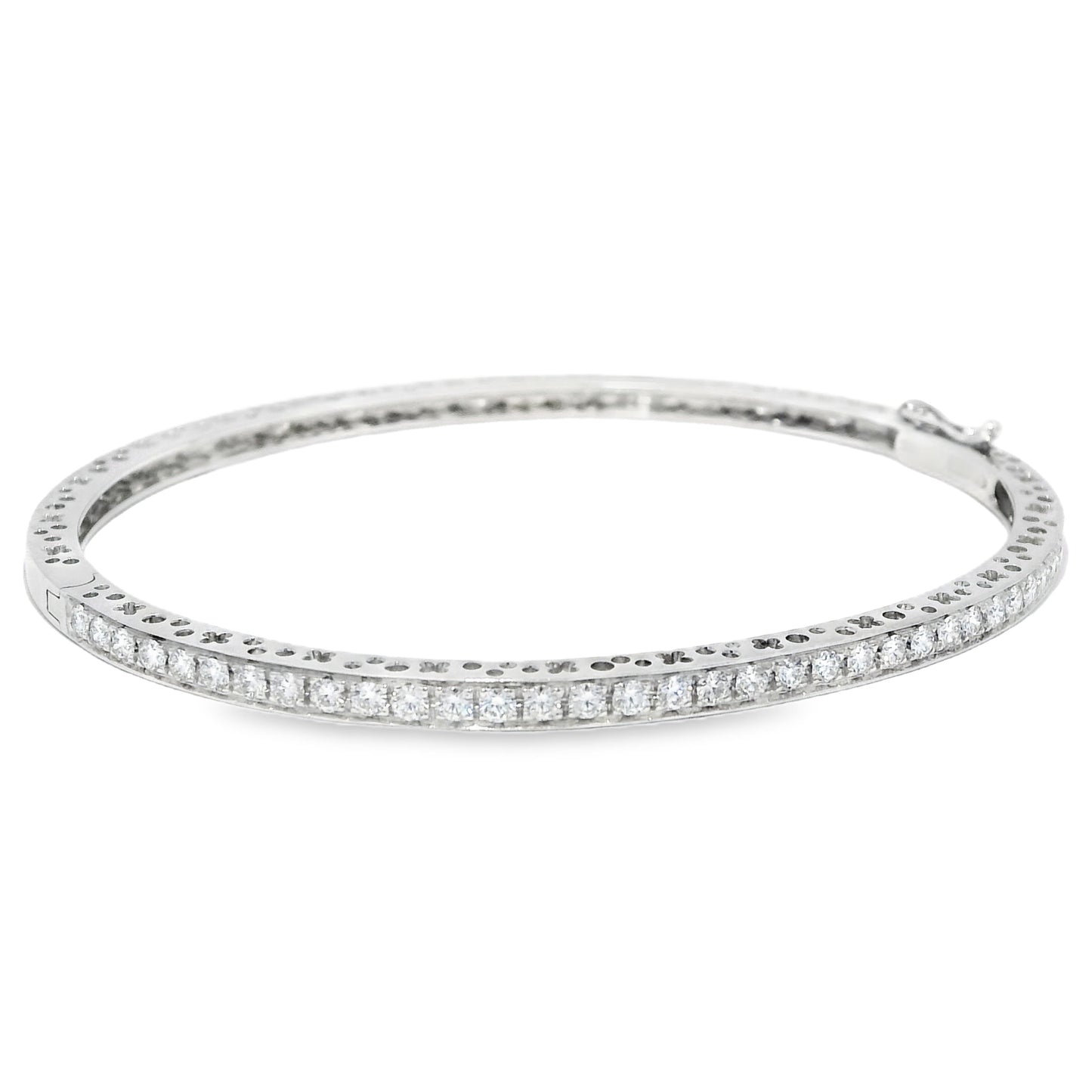 18k White Gold Natural 1.45 Carat Diamond Bangle Bracelet