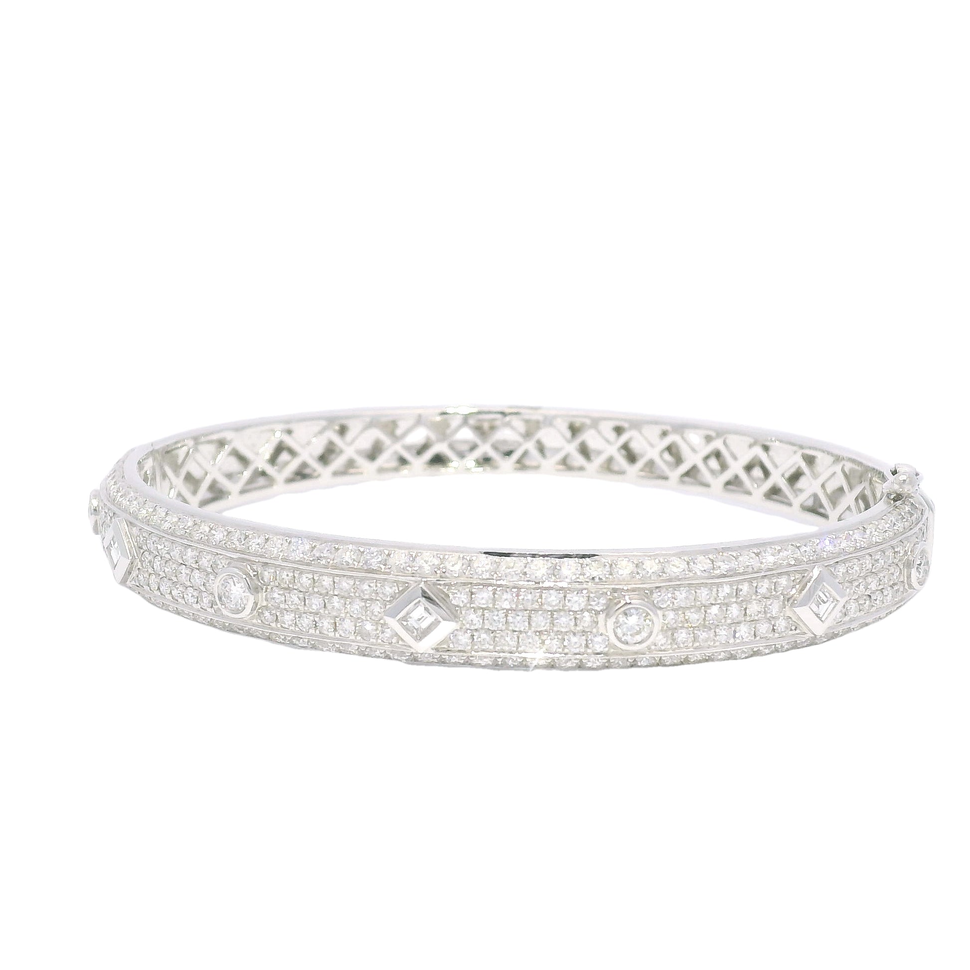 18k White Gold Natural 3.31 Carat Bezel Set Diamond Pave Bangle