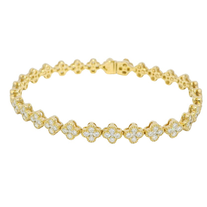 18k Yellow Gold Natural 3.56 Carat Diamond Clover Bracelet