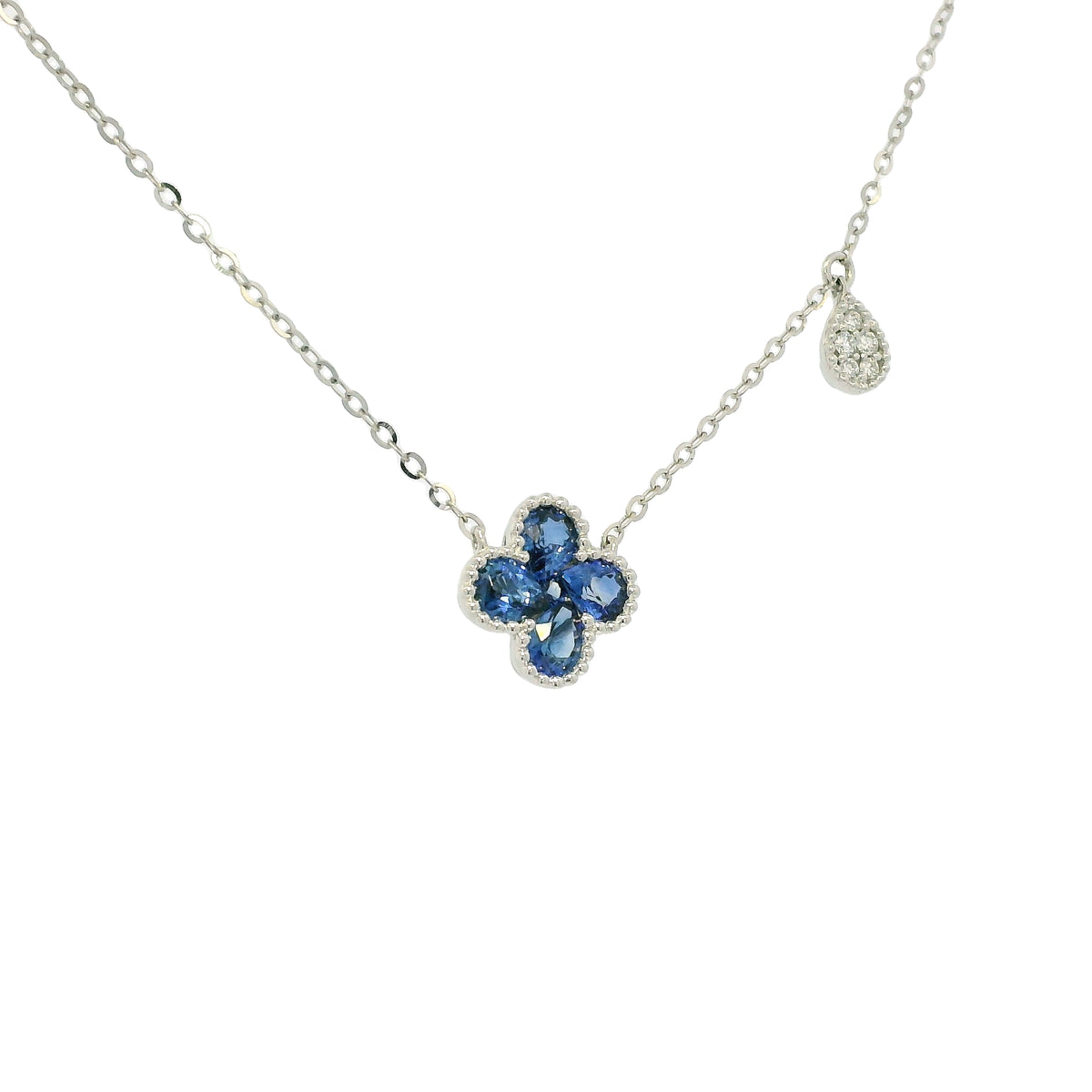 18k White Gold Natural Sapphire Flower Pendant Necklace — product photo 4