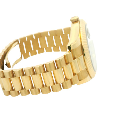 Rolex 218238 Day-Date 18k Yellow Gold Presidential Wave Dial 41mm Watch