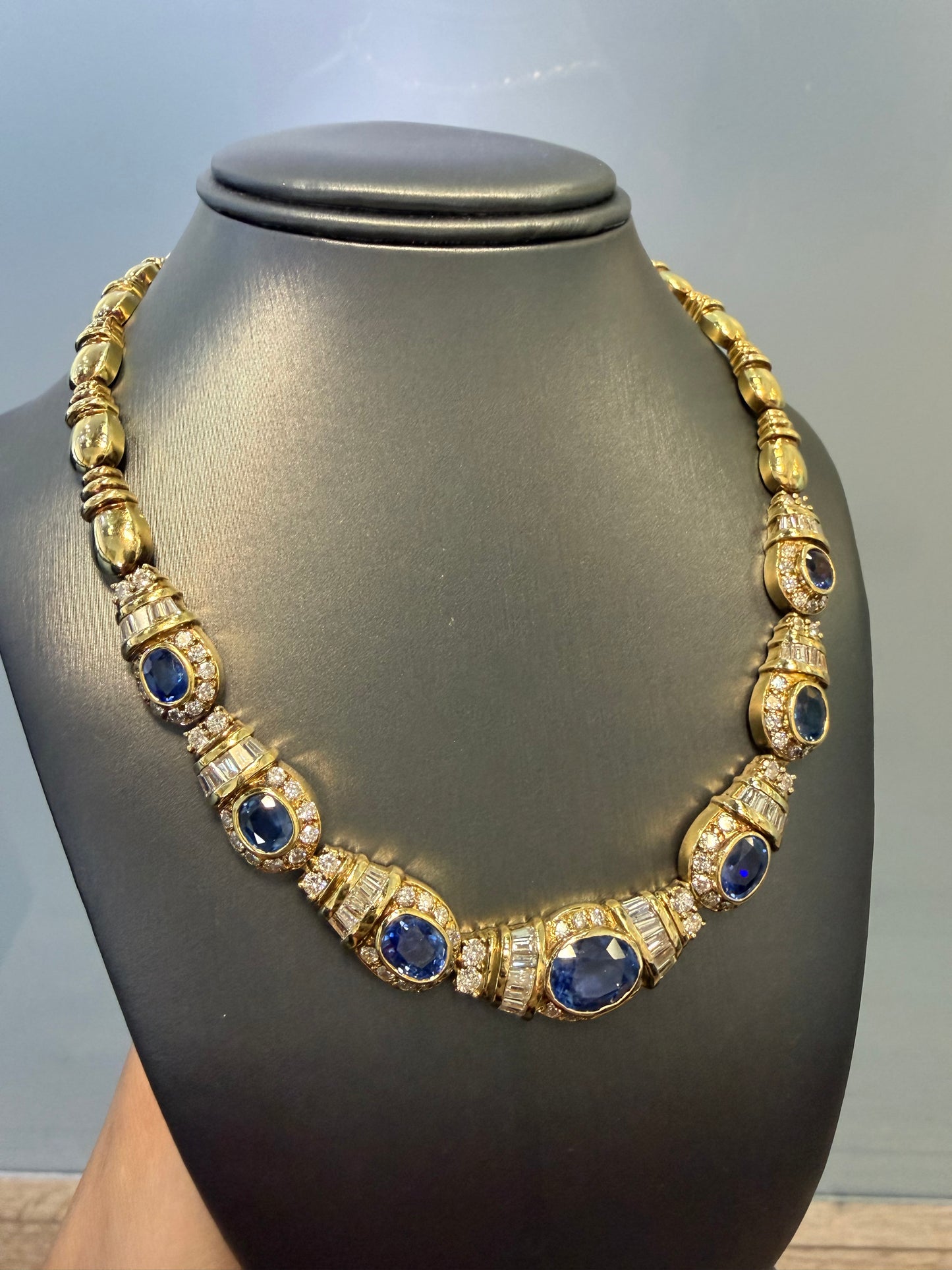 GIA 18k Yellow Gold Sri Lankan Oval Sapphire & Diamond Necklace