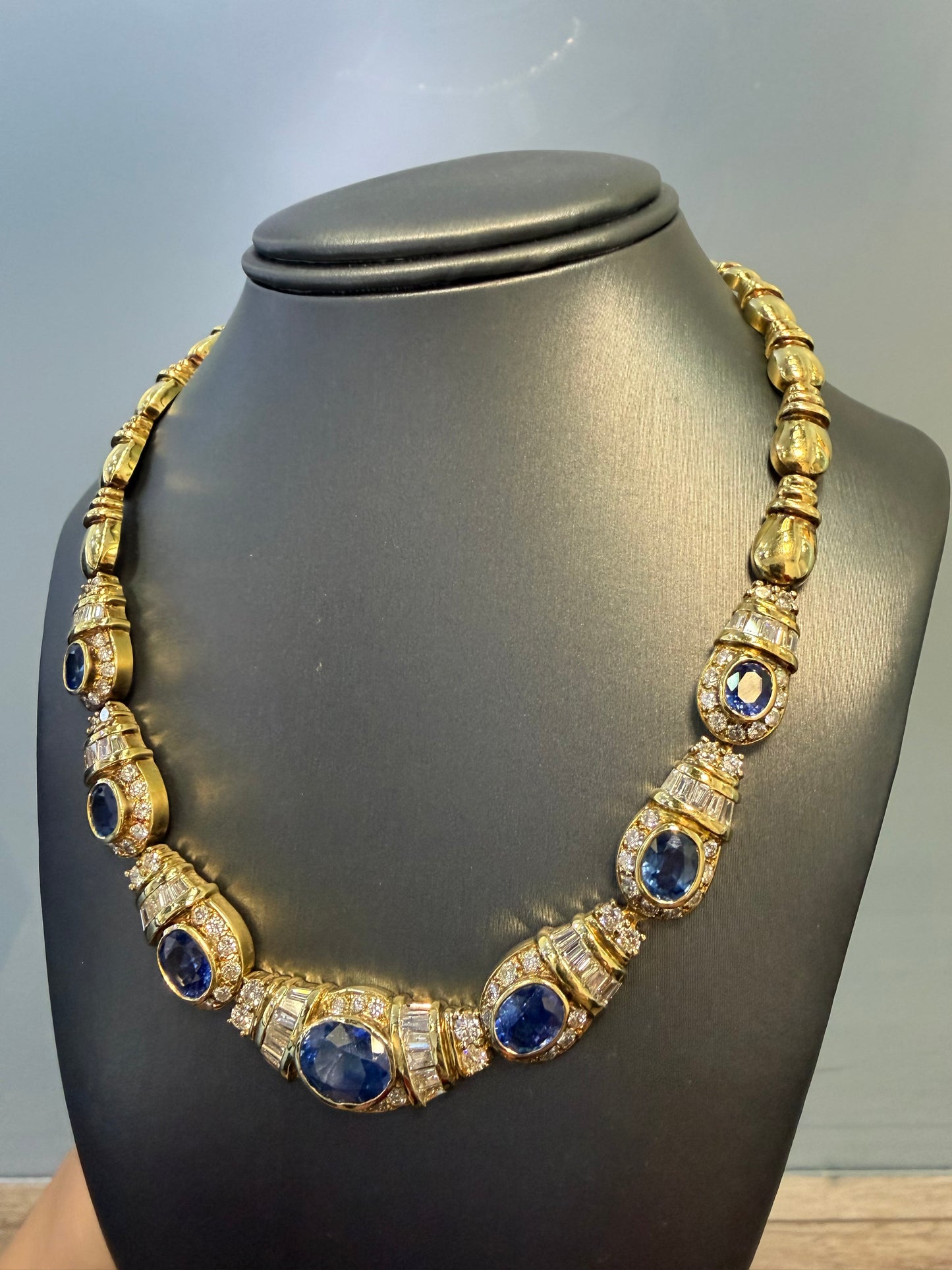 GIA 18k Yellow Gold Sri Lankan Oval Sapphire & Diamond Necklace