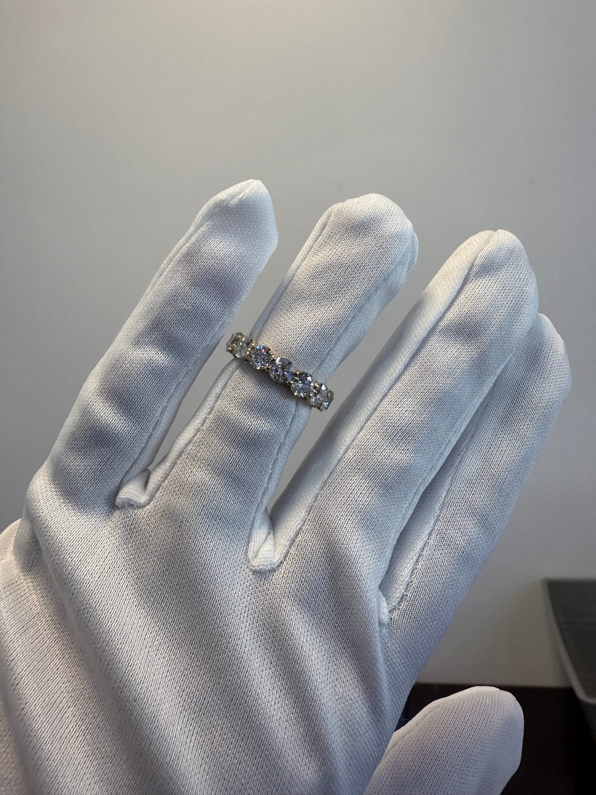 14k Yellow Gold 4.81ctw Round Brilliant Diamond Eternity Band