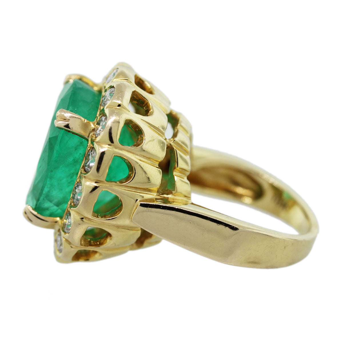 18k Yellow Gold 19ct Oval Emerald Diamond Ring