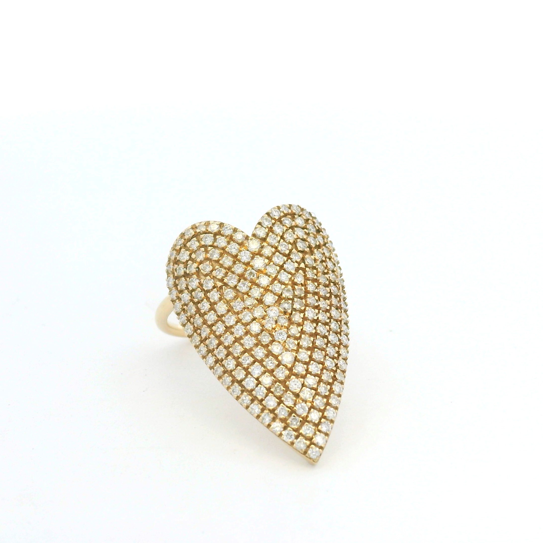 14K Yellow Gold Natural Round Brilliant Cut Diamond Pave Heart Ring