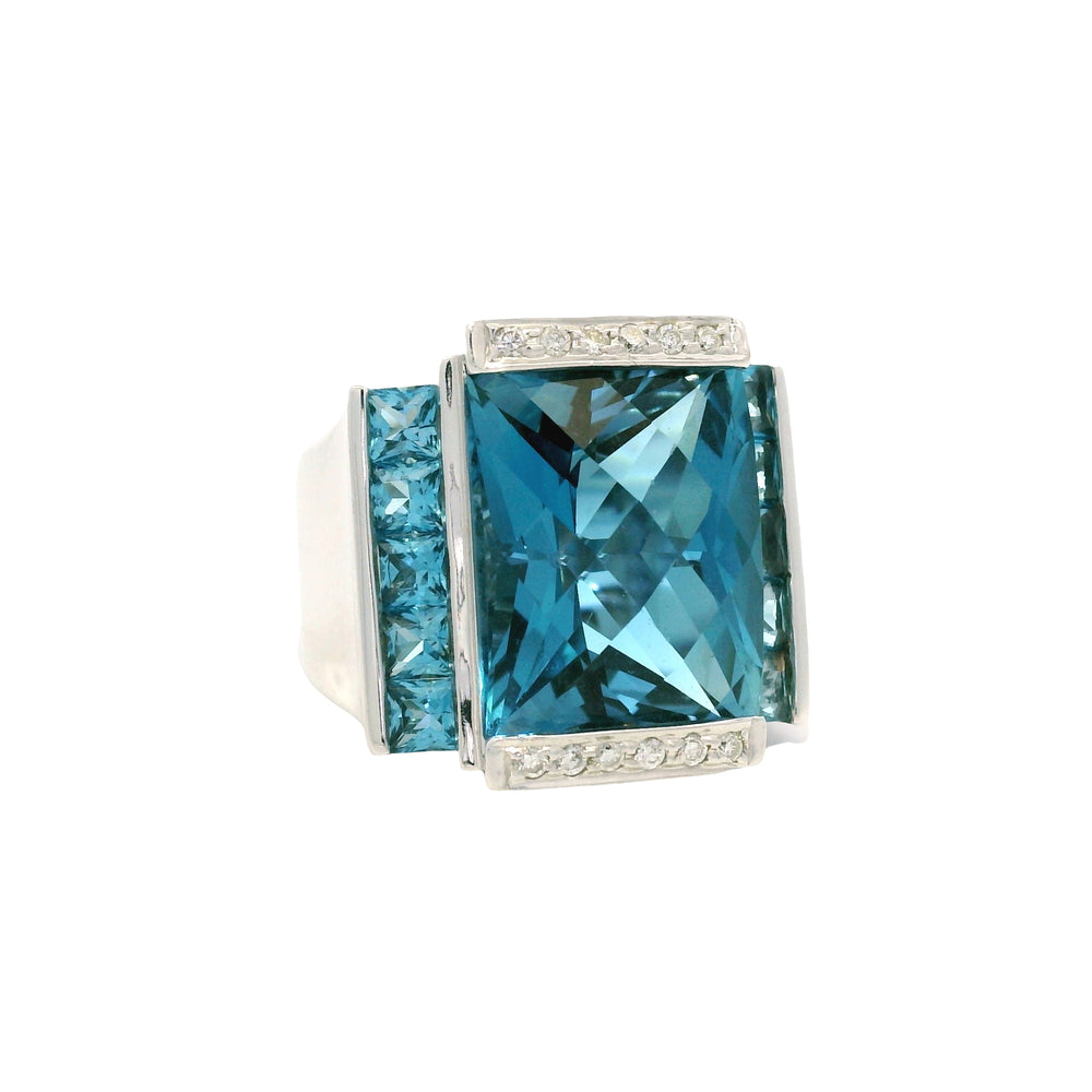 18k White Gold Topaz & Round Diamond Cocktail Ring