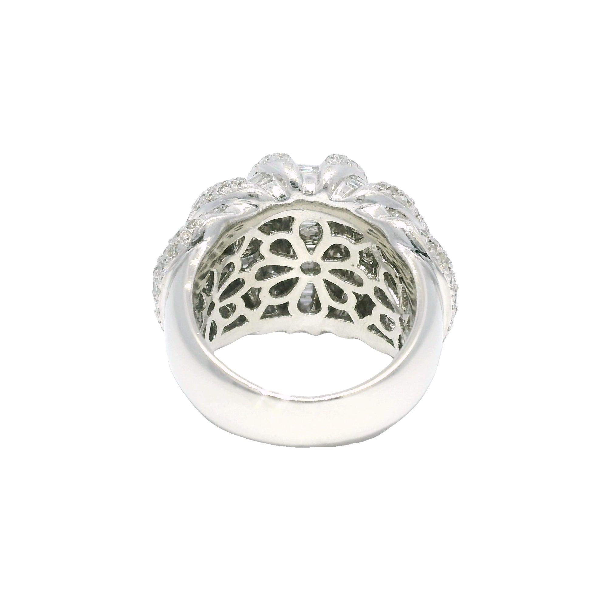 Platinum Natural 5.0 Carat Round Brilliant & Baguette Cut Diamond Dome Ring