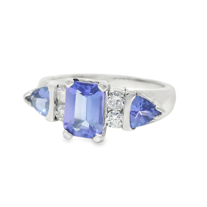 14k White Gold Emerald Cut Tanzanite & Round Brilliant Diamond Ring