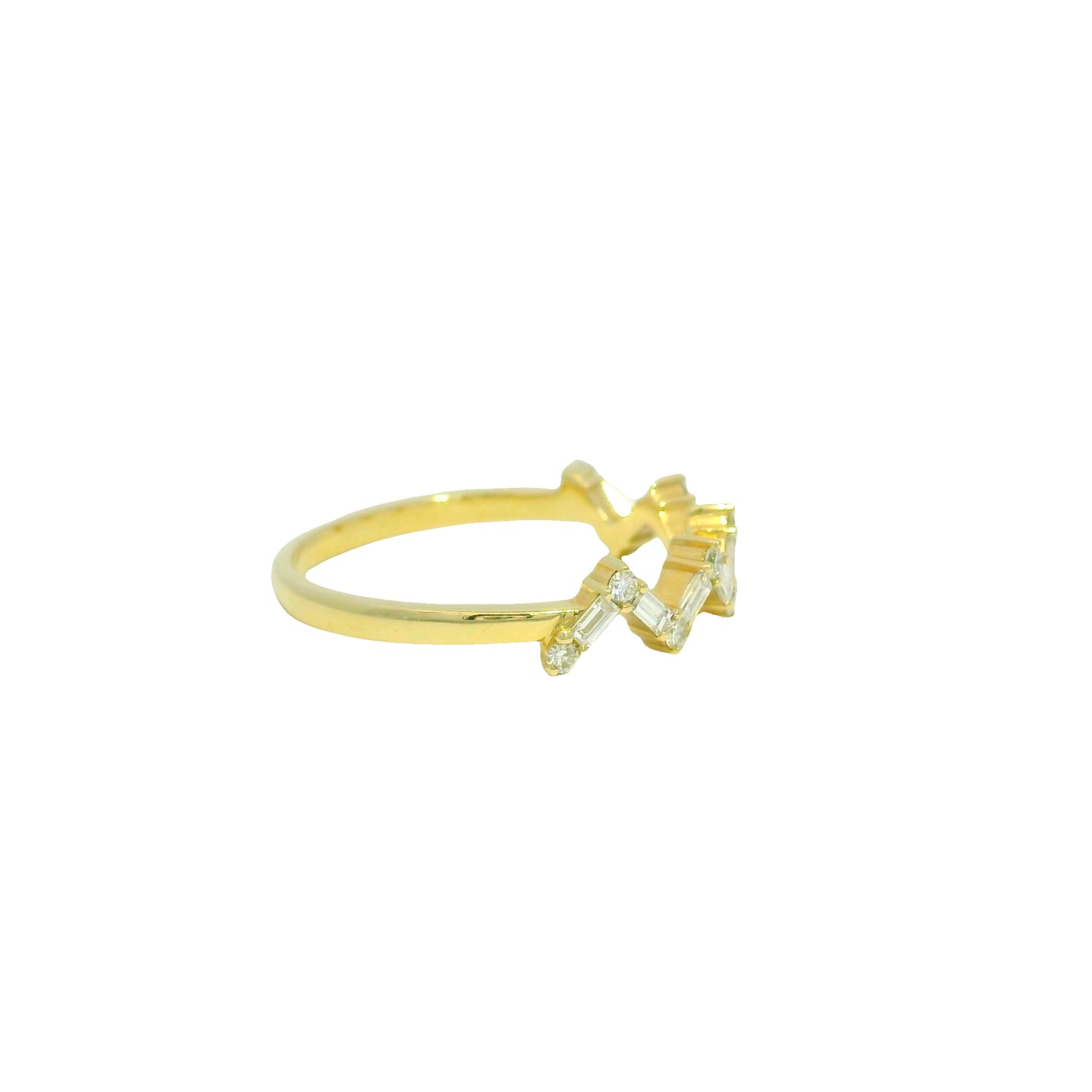 14K Yellow Gold Natural Baguette& Round Brilliant Cut Diamond Heartbeat Ring