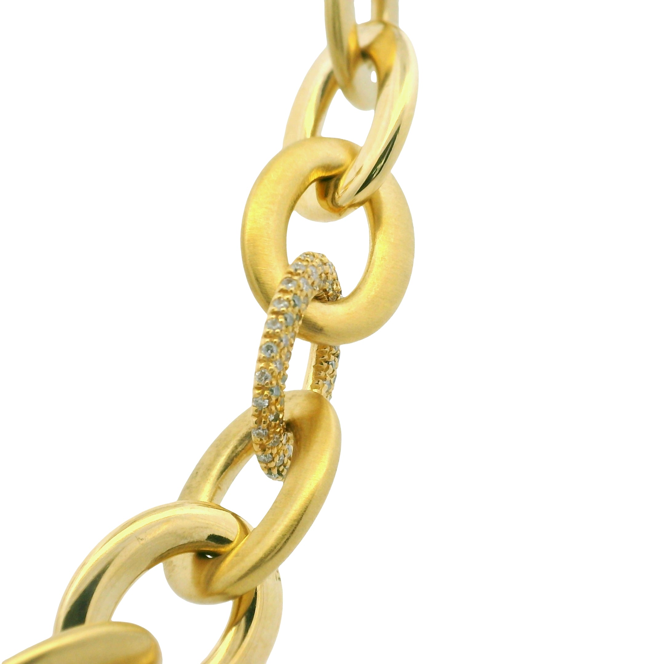 Roberto Coin 18k Yellow Gold Diamond Pave Oval Link Necklace