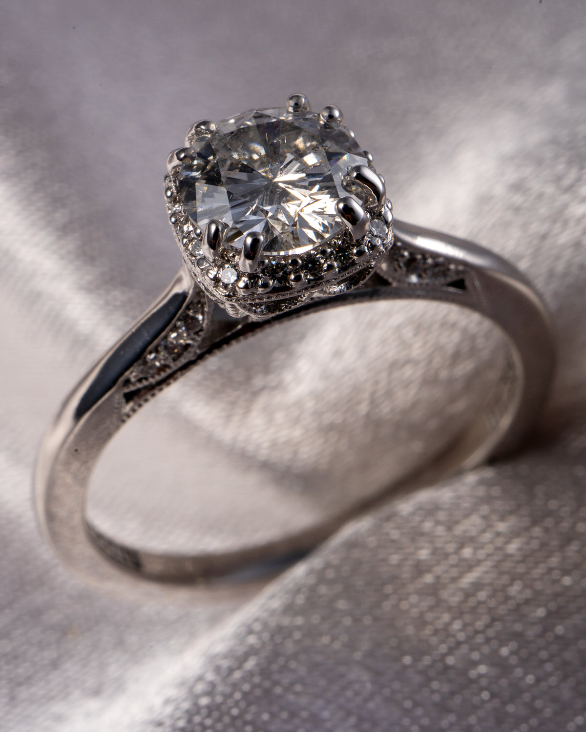 Tacori 18K White Gold Natural 1.06 Carat Round Brilliant Diamond Engagement Ring