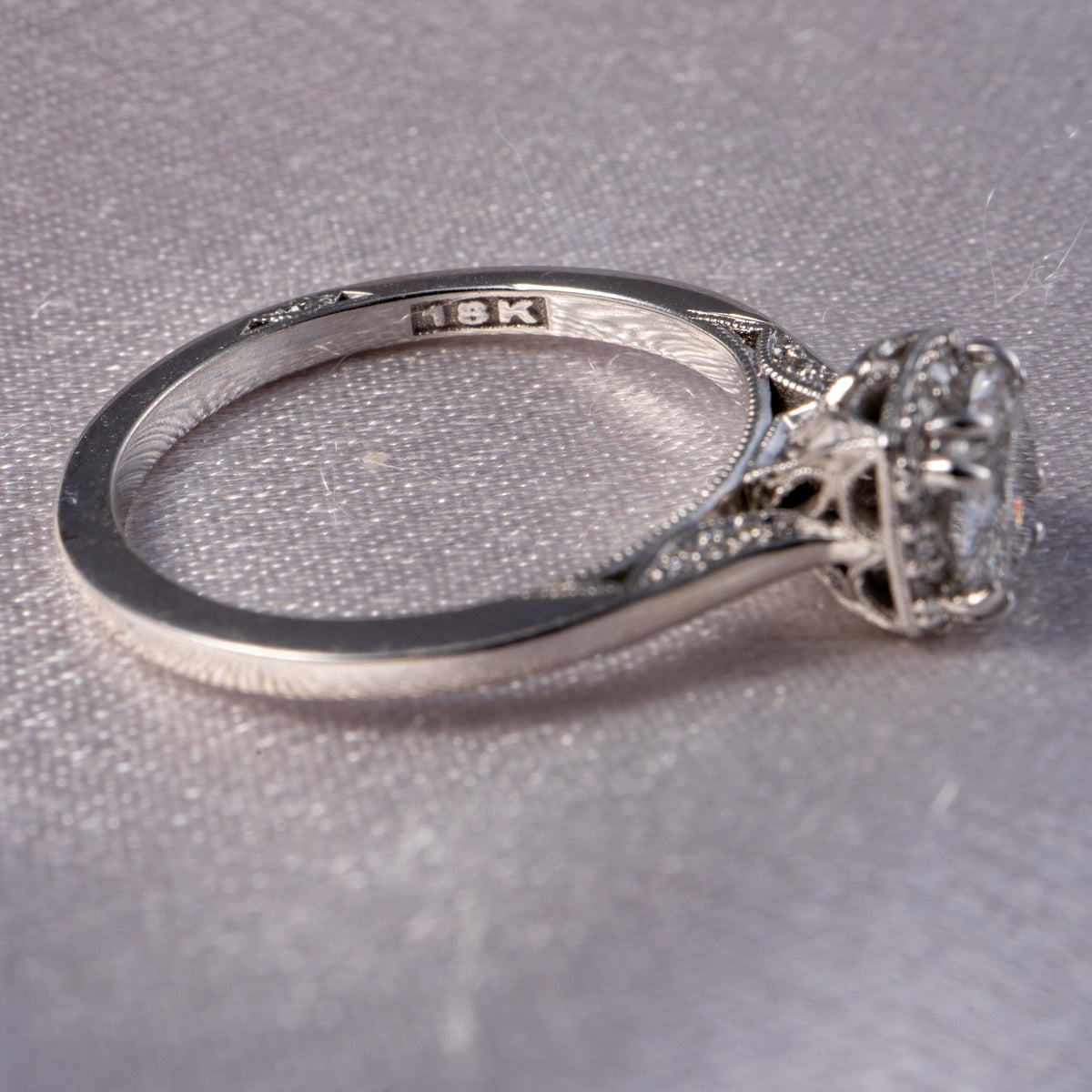 Tacori 18K White Gold Natural 1.06 Carat Round Brilliant Diamond Engagement Ring