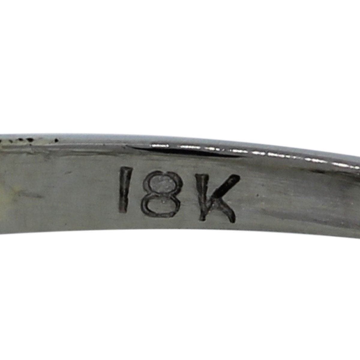 18k White Gold Vintage Style Three Stone Diamond Ring