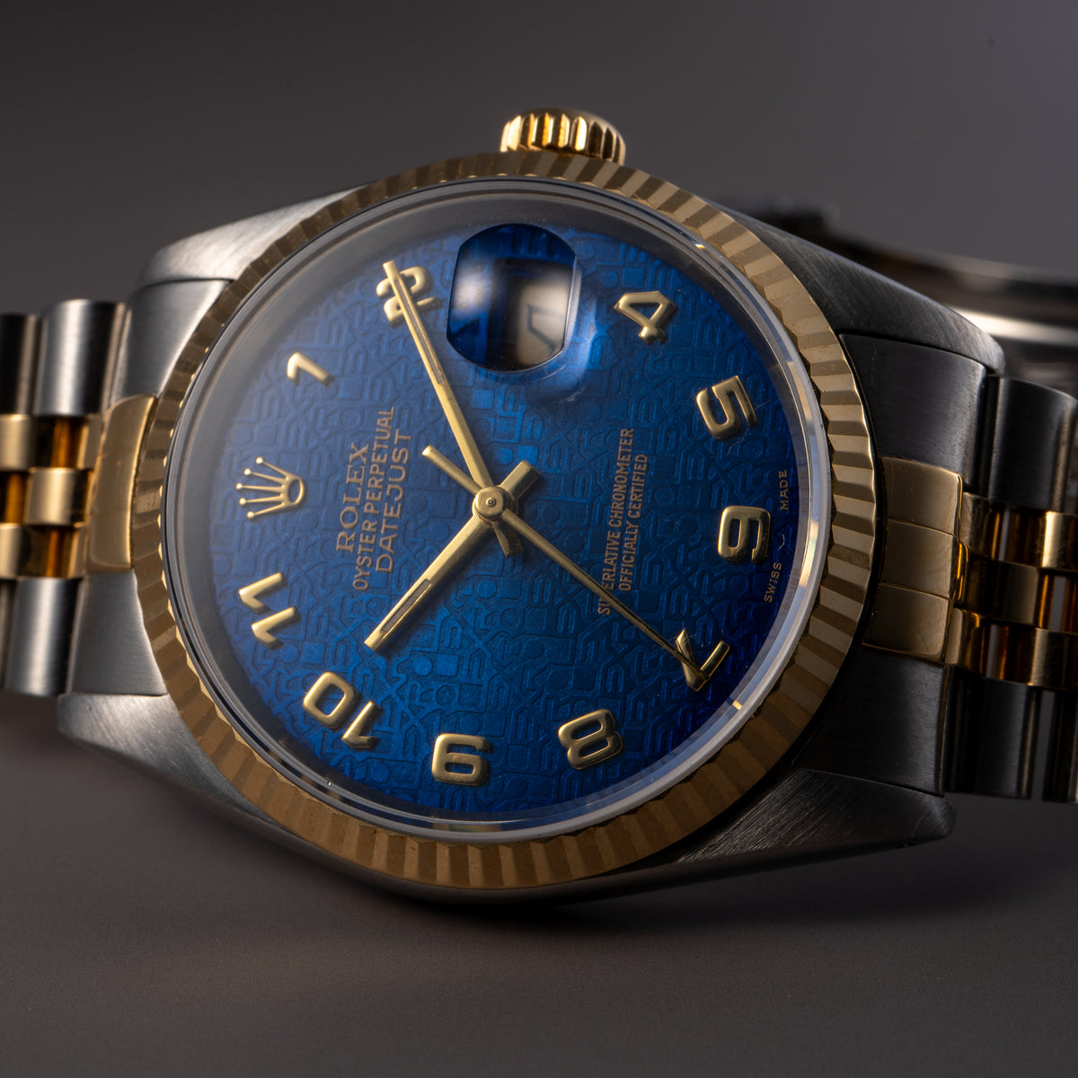Rolex 16233 Datejust Two-Tone Blue Anniversary Dial 36mm Watch