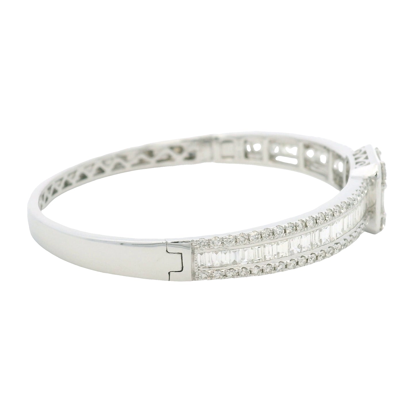 18K White Gold Natural Baguette& Round Diamonds Bangle Bracelet