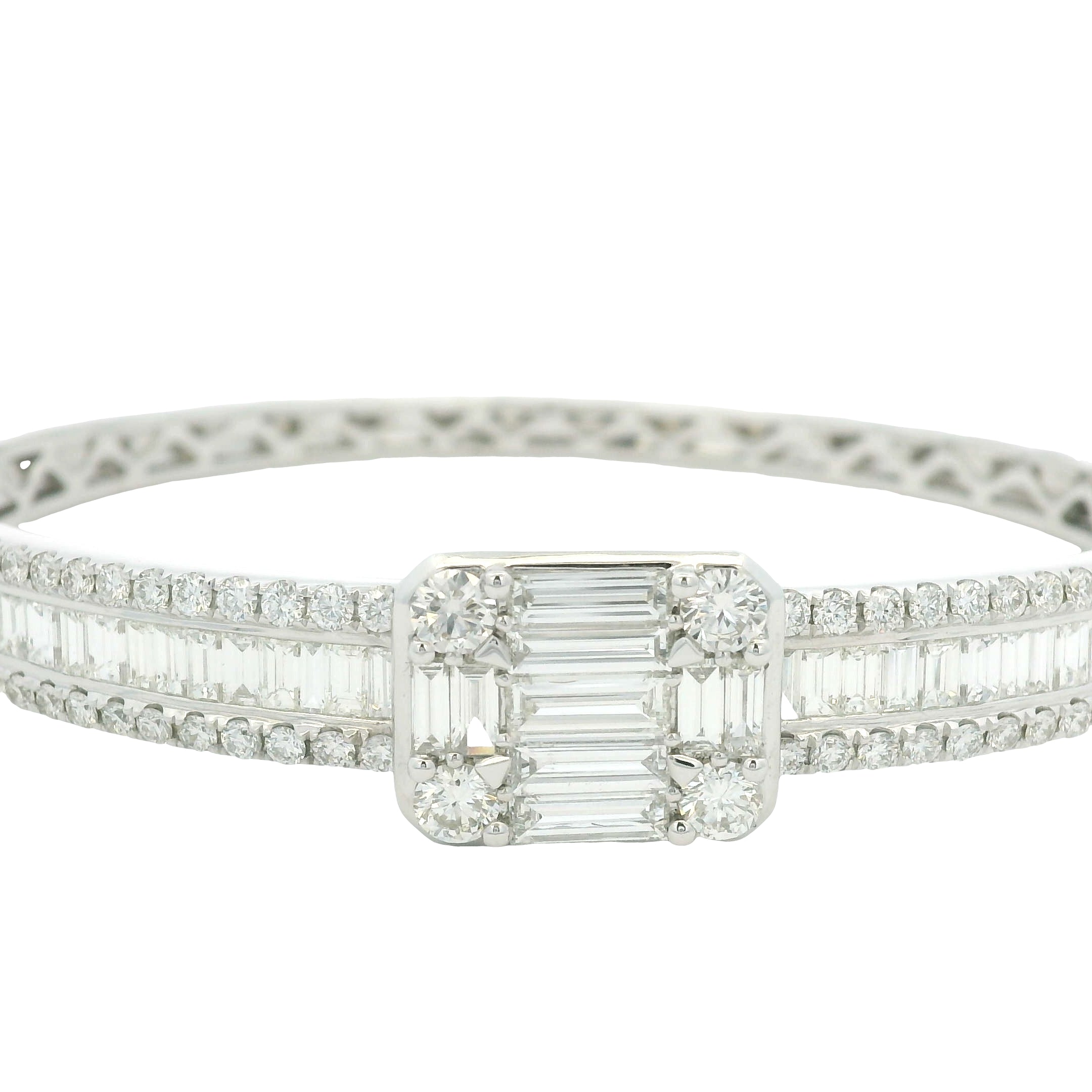 18K White Gold Natural Baguette& Round Diamonds Bangle Bracelet
