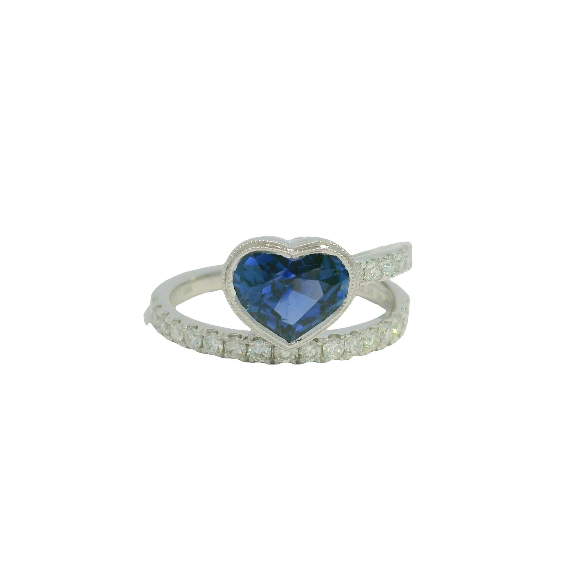 GIA 18K White Gold Natural Heart Sapphire & Diamonds Wrap Around Bezel Set Ring