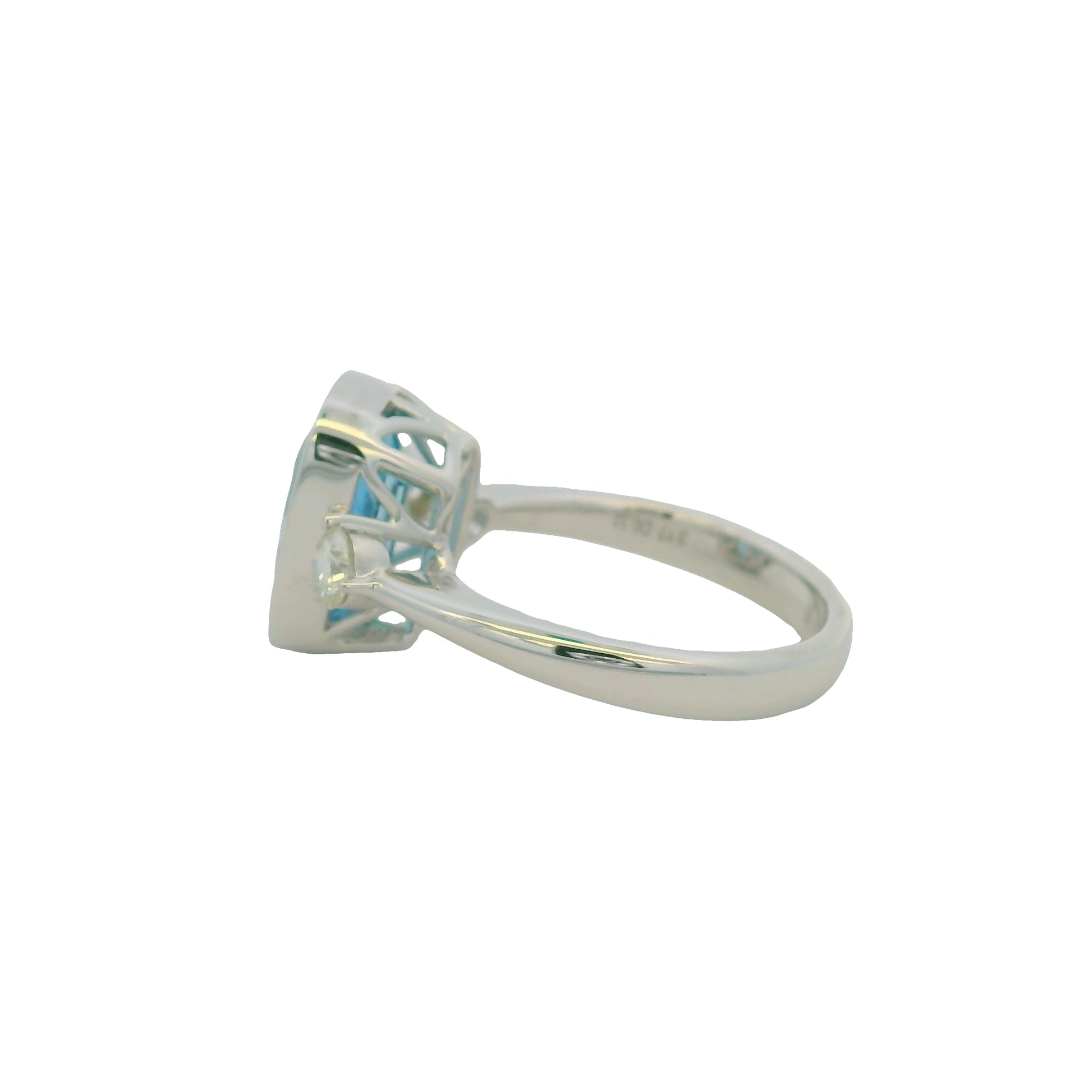 GIA 18 White Gold Natural Aquamarine& Diamonds Bezel Set Ring