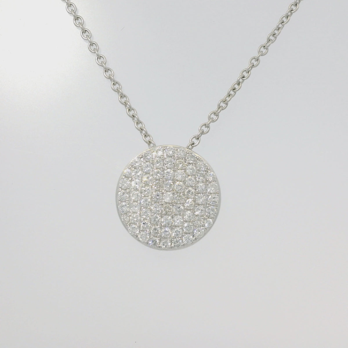 18k White Gold Natural Diamond Pave Circle Pendant Necklace
