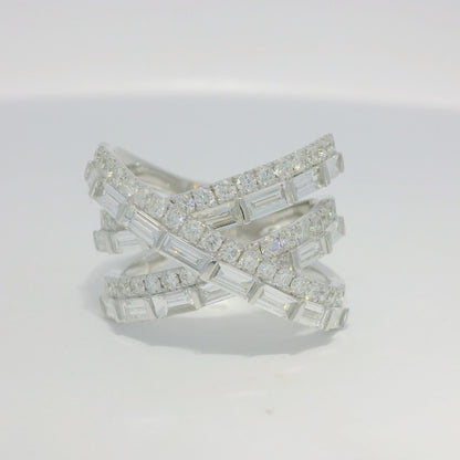 14k White gold Round Brilliant Baguette Diamond Cut Crossover Band