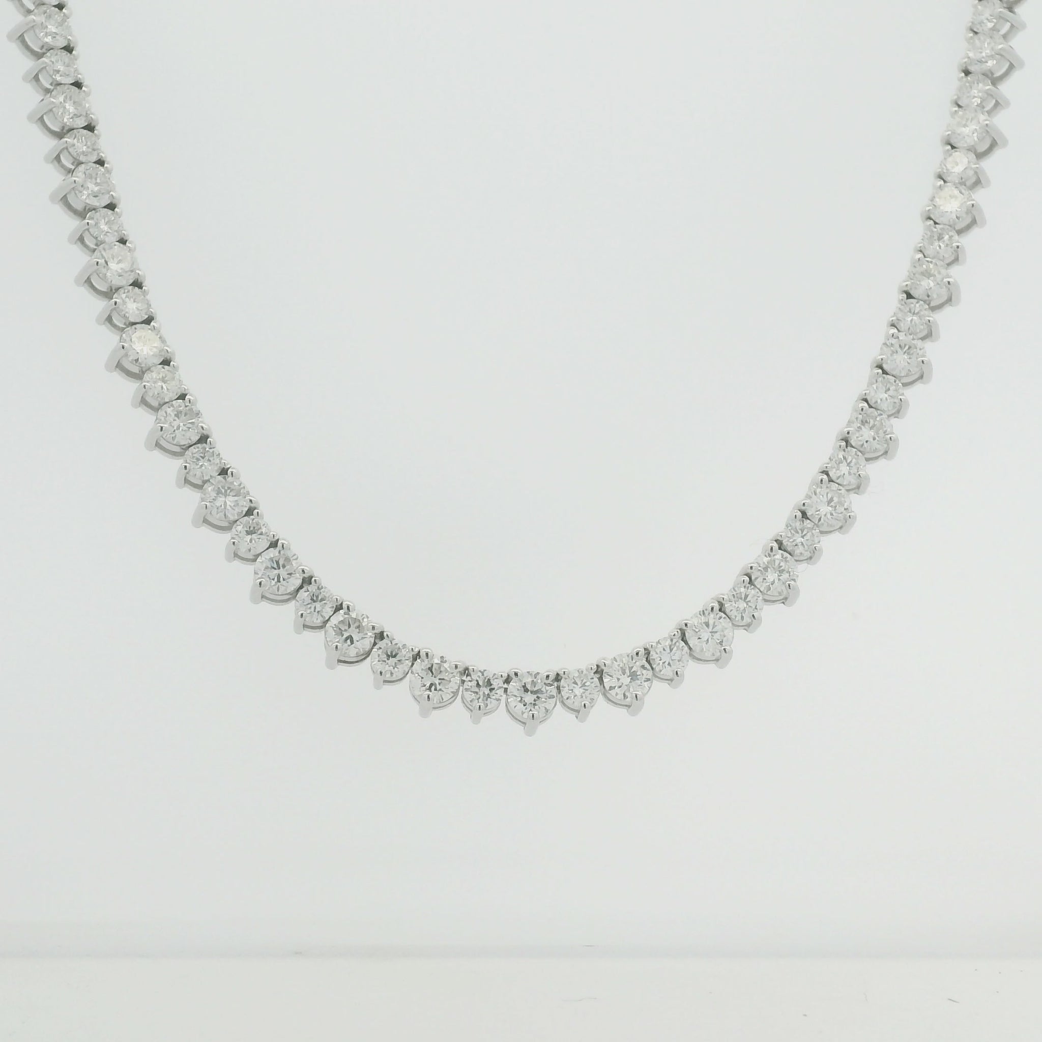 14K White Gold Round Brilliant Diamond Tennis Necklace