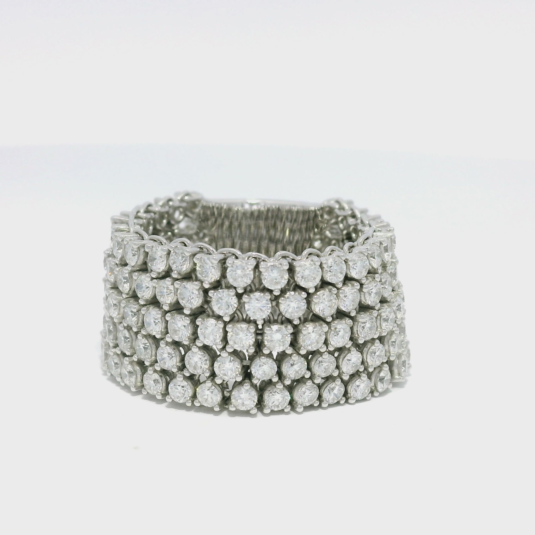 18K White Gold Natural Round Brilliant Diamond 5-Row Flexible Ring