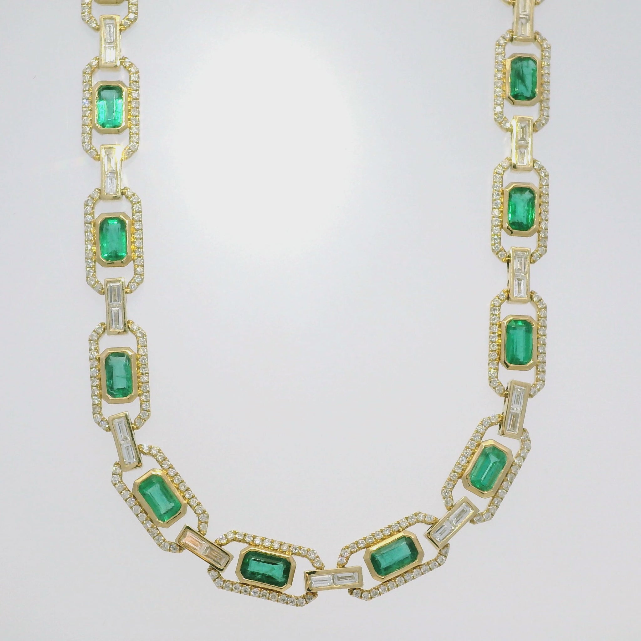14k Yellow Gold Natural Emerald &amp; Baguette Cut Diamond Link Necklace