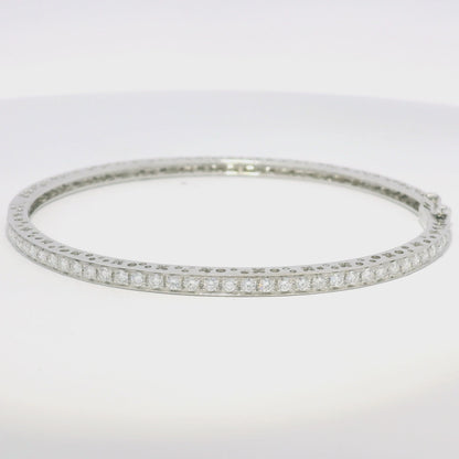 18k White Gold Natural 1.45 Carat Diamond Bangle Bracelet
