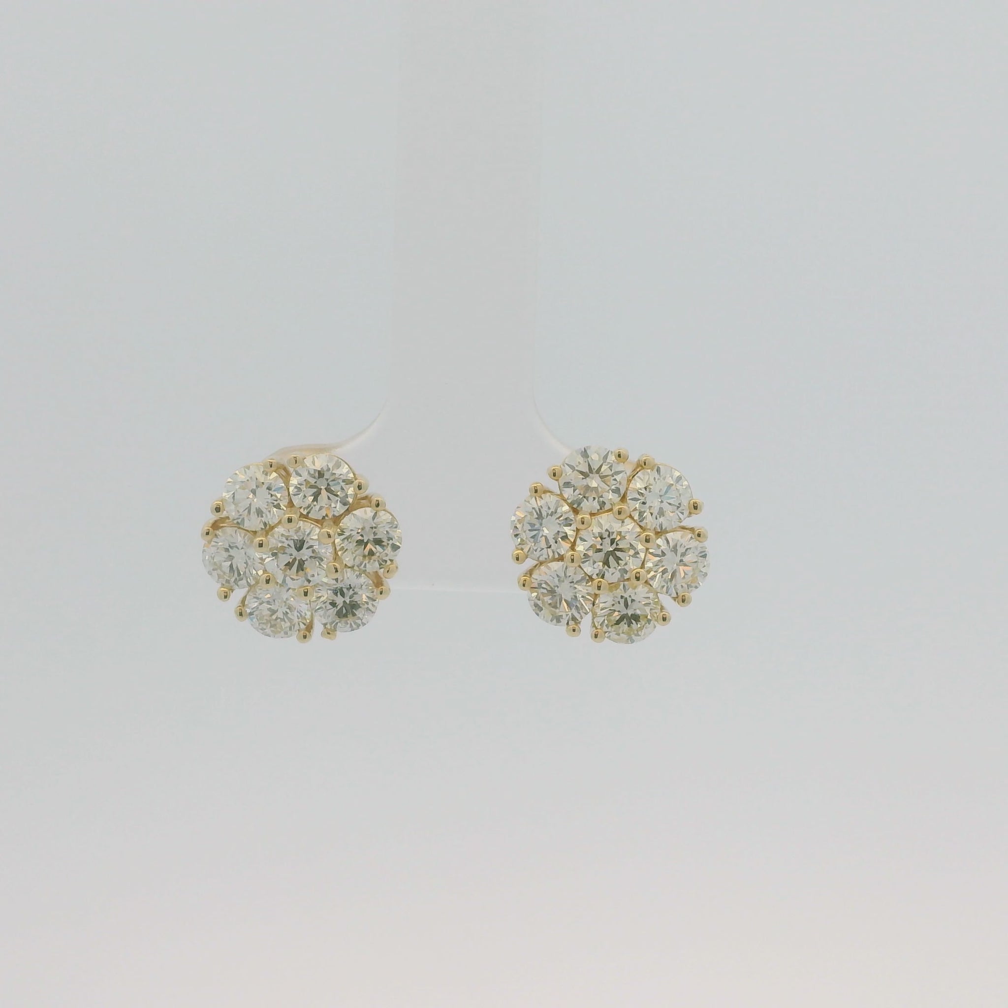 14k Yellow Gold Round Brilliant Cut Diamond Cluster Stud Earrings