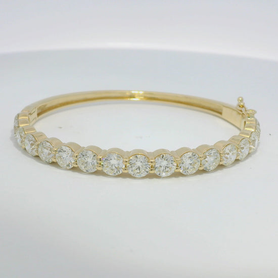 14k Yellow Gold Natural Round Brilliant Diamond Bangle Bracelet